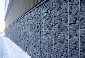 Julkisivuvuoraus-kivikori